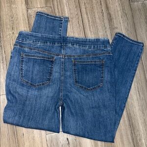 Size 12 Chico’s  Pull on Blue Jegging Denim Jeans
